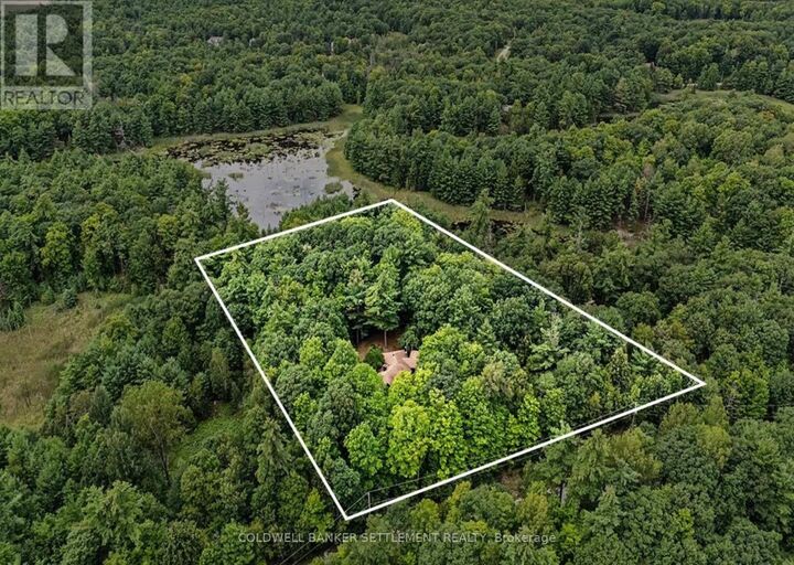 Property Photo: 280 Lakewood Road ON K7H 3C5