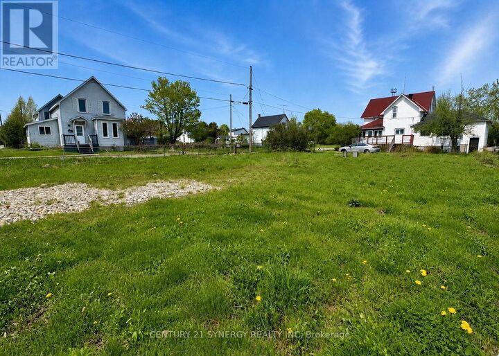 Property Photo:  24 King Street  ON K7A 3C9 
