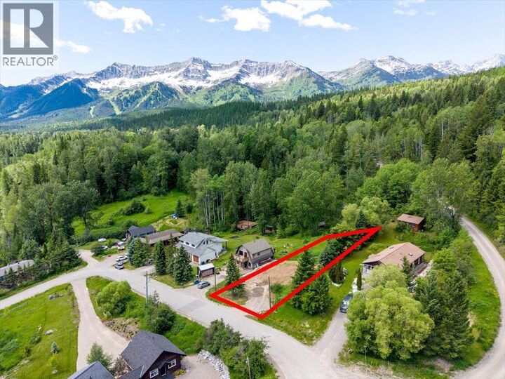 Property Photo:  118 Sparling Road  BC V0B 1M1 
