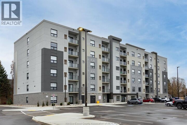 Property Photo:  190 Main Street East 401  ON N8Y 1A6 