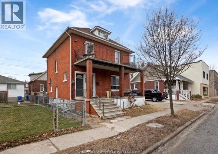 Property Photo: 853 Pillette 2 ON N8Y 3B4