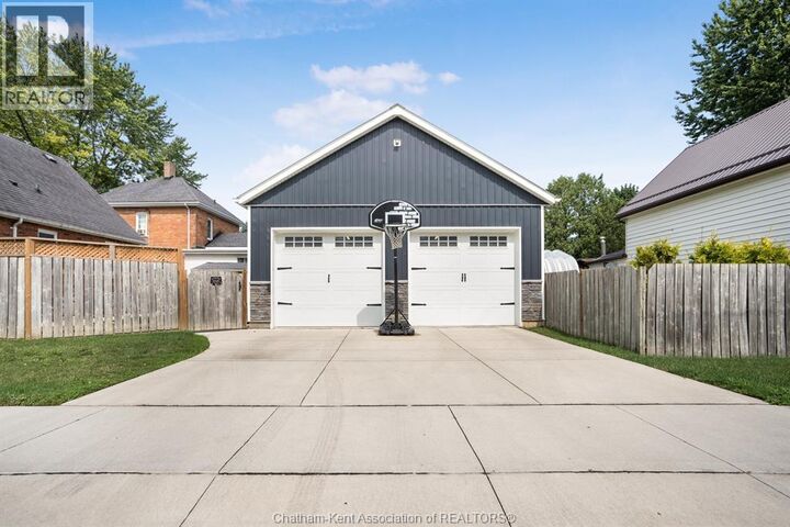 Property Photo: 115 Ursuline Avenue ON N7L 3L9