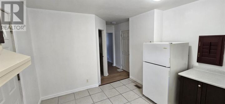 Property Photo:  634 Wellington St  ON P6A 2M5 