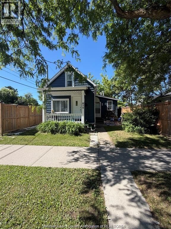 Property Photo:  639 Watkins  ON N9C 2Y5 