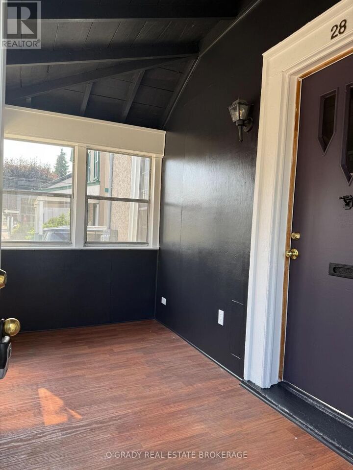 Property Photo:  28 James Street East  ON K6V 1K2 