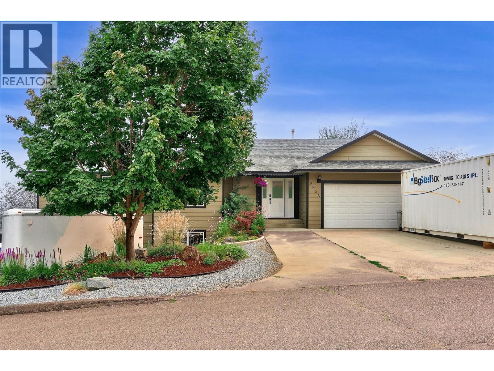 Property Photo:  895A Georgeann Road  BC V2B 6H9 