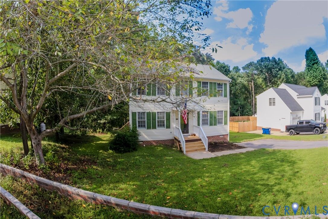 Property Photo:  9424 Lockberry Ridge Loop  VA 23237 
