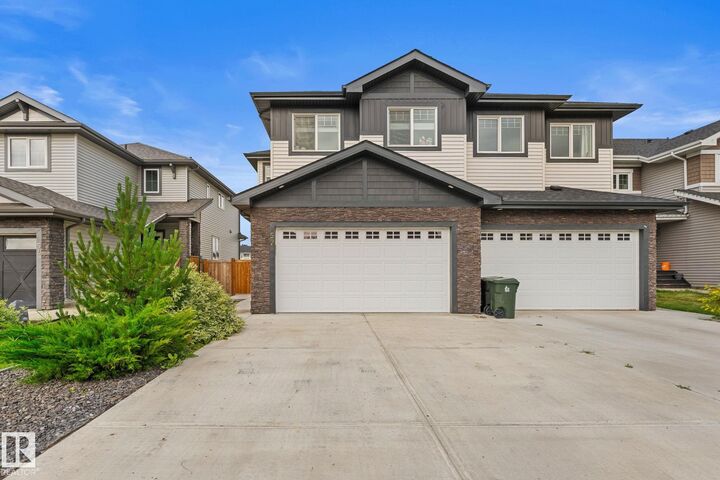 Property Photo:  52 Avery Cove  AB T7X 0X8 