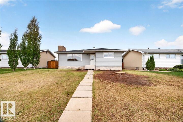 Property Photo:  7823 148 Avenue NW  AB T5C 2T8 