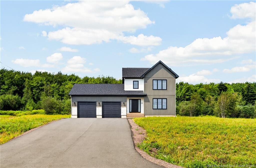 Property Photo:  35 Joviale Drive  NB E1H 0G7 