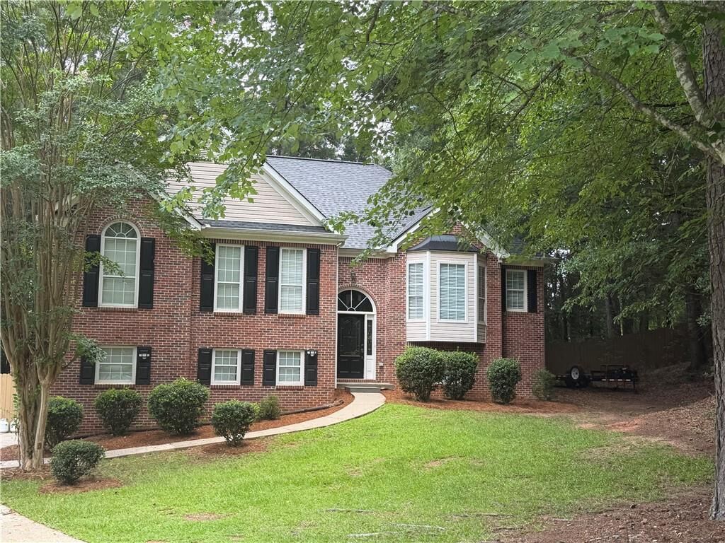 Property Photo: 218 Oakwood Court GA 30252