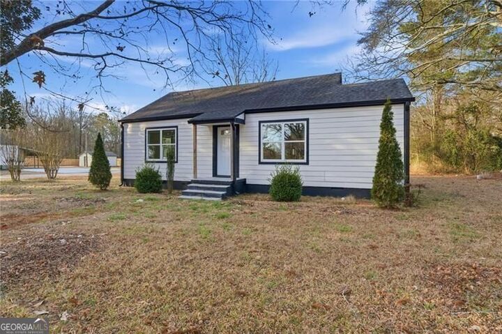 Property Photo:  303 Glen Iris Drive  GA 30655 