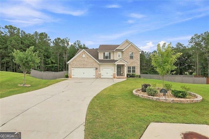 Property Photo: 155 Estancia Lane GA 30215