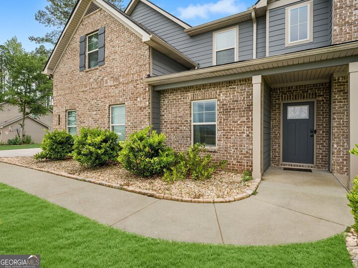 Property Photo: 405 McDonough Road GA 30214