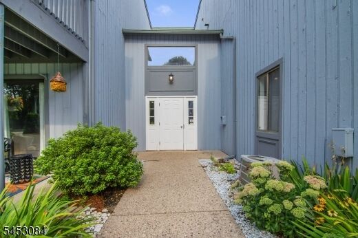 Property Photo:  252 Drake Ln  NJ 07852 