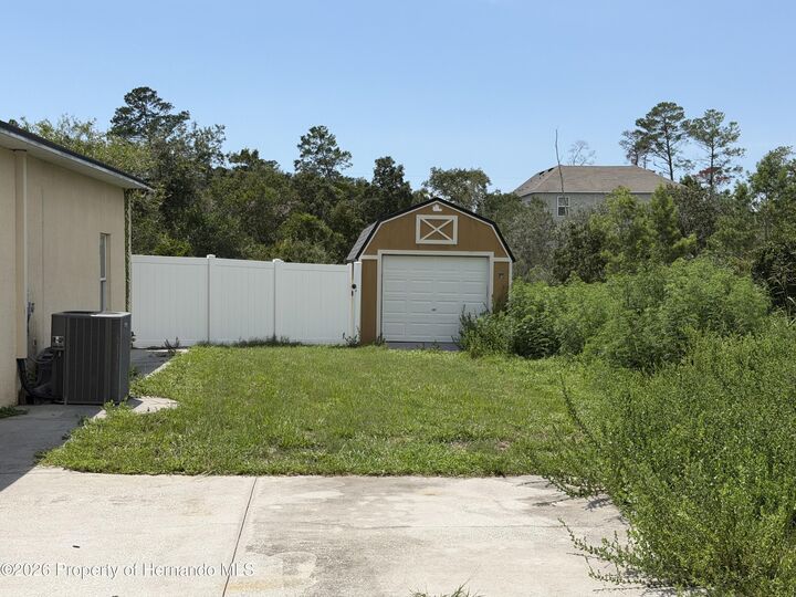 Property Photo: 7061 Ovenbird Road FL 34613