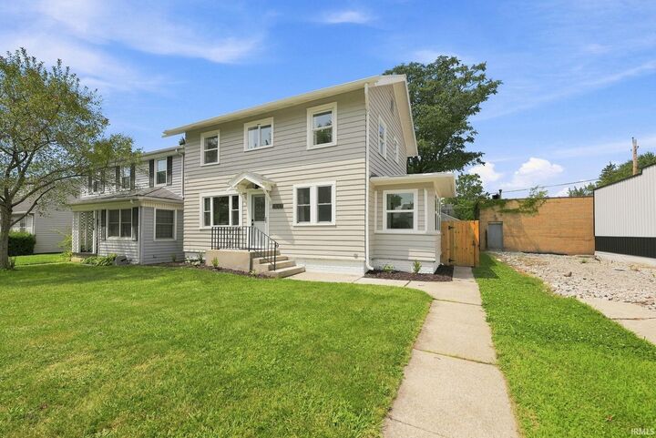 Property Photo: 4306 Fairfield Avenue IN 46807