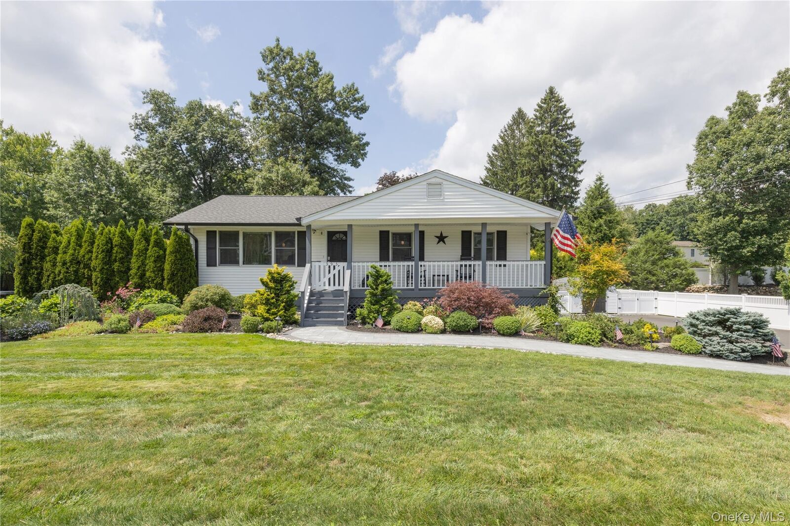 Property Photo:  395 Ehrhardt Road  NY 10965 