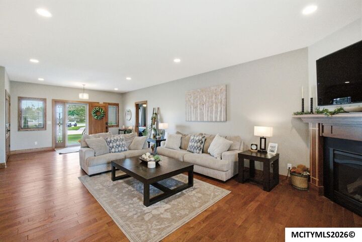 Property Photo: 2937 Morning Star Ct IA 50401