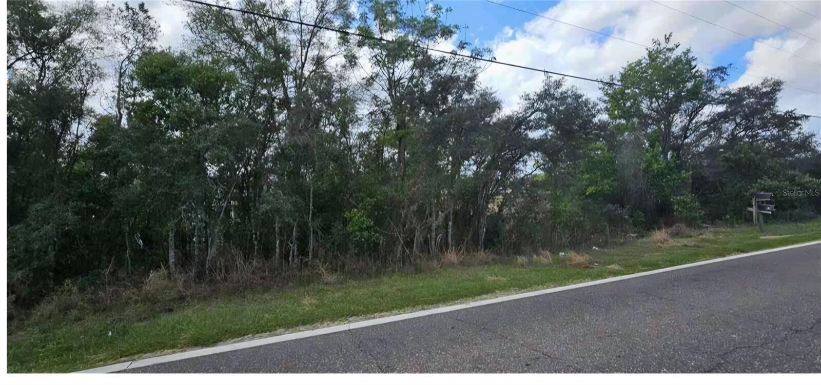 Property Photo: Mystery House Road FL 33844