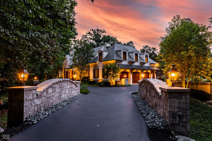 Property Photo: 11555 Willow Springs Drive IN 46077
