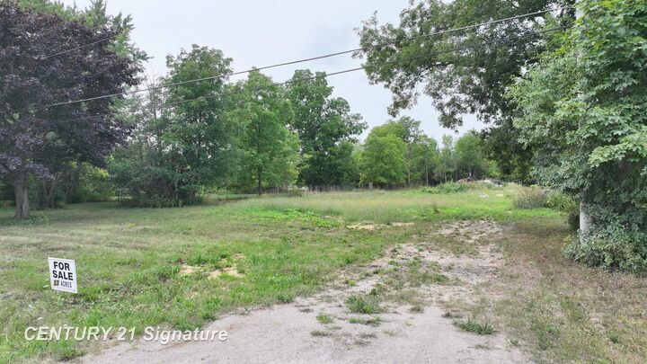 Property Photo:  8345 N Jennings Road  MI 48458 
