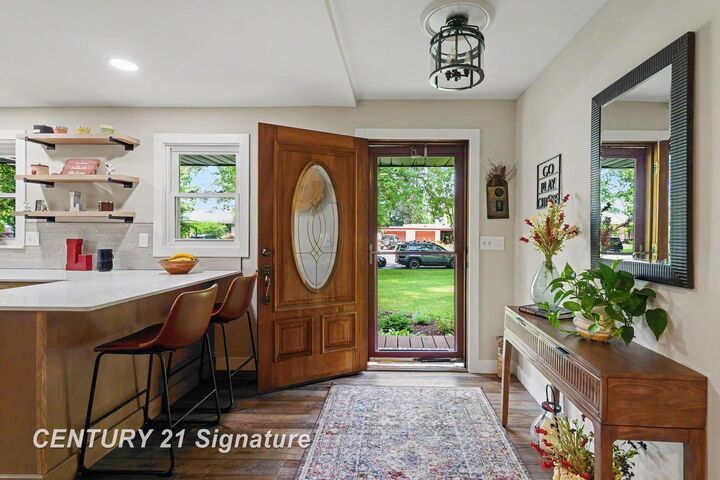 Property Photo:  608 Hillcrest Road  MI 48640 