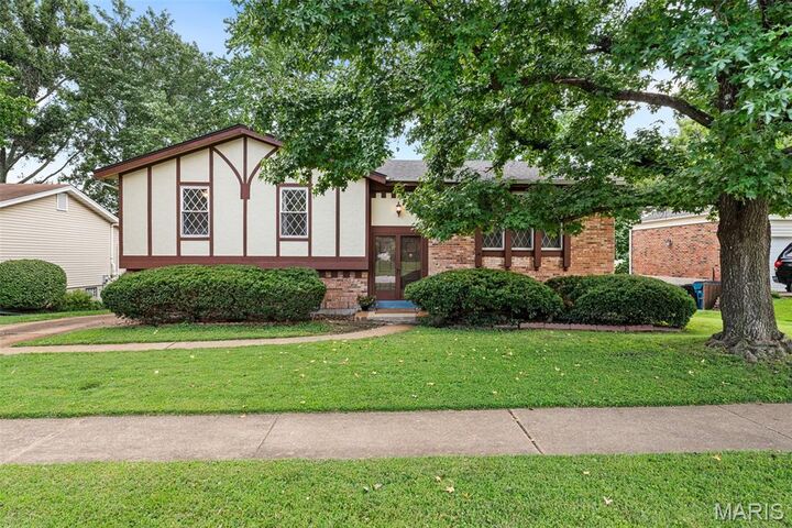 Property Photo: 9306 Eddie And Park Road MO 63126