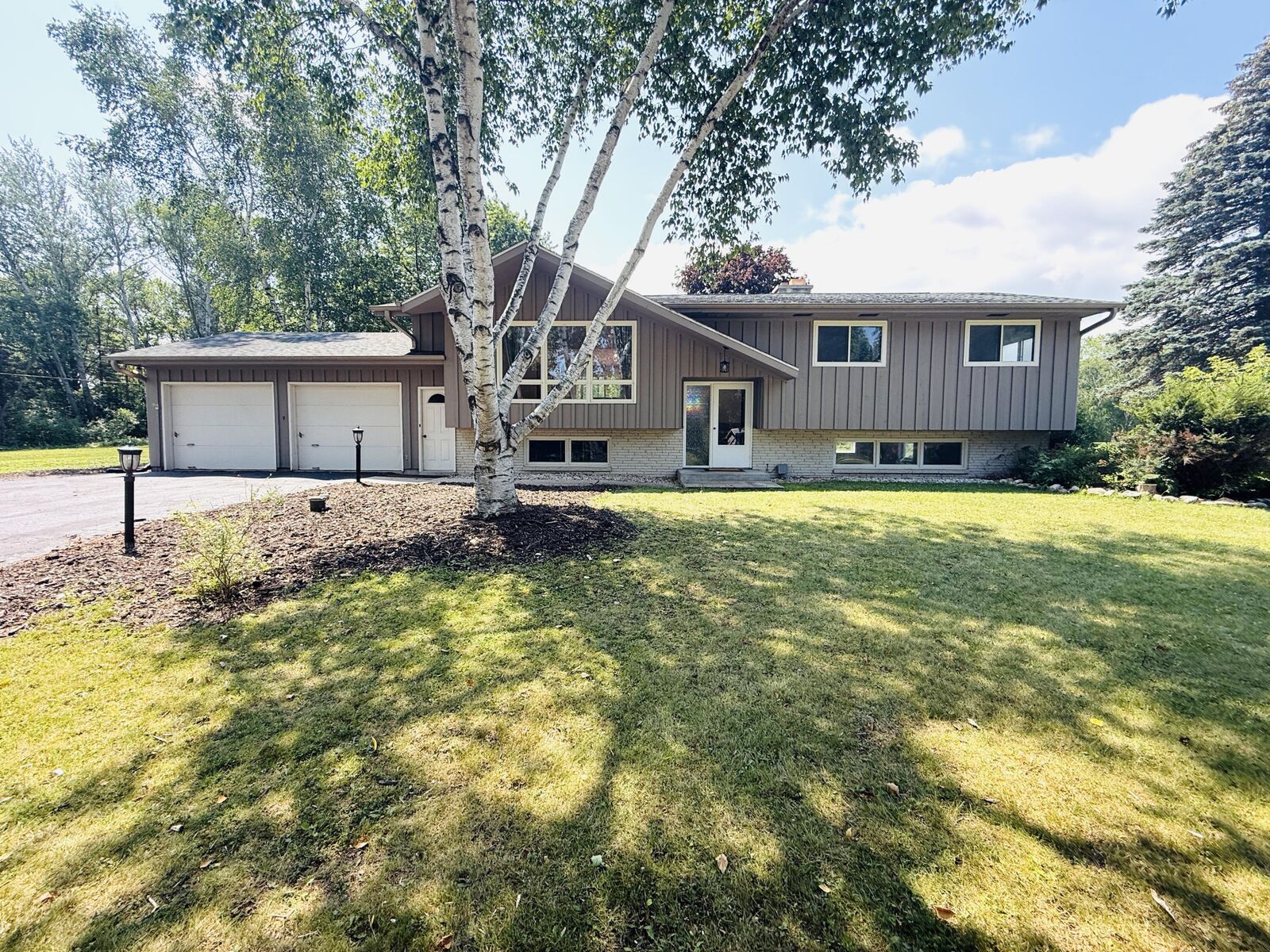 Property Photo: N6392 Sherry Ln WI 53083