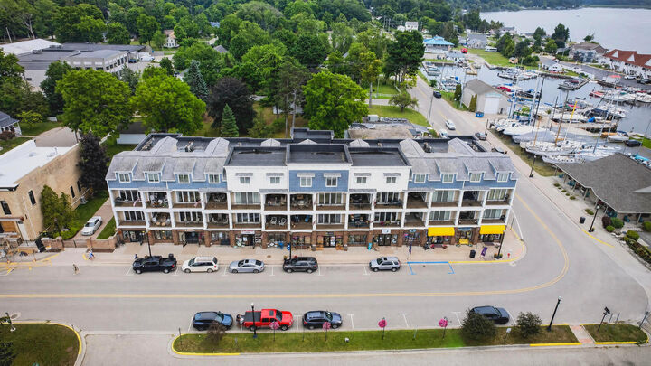 Property Photo: 560 S Hancock Street MI 49449
