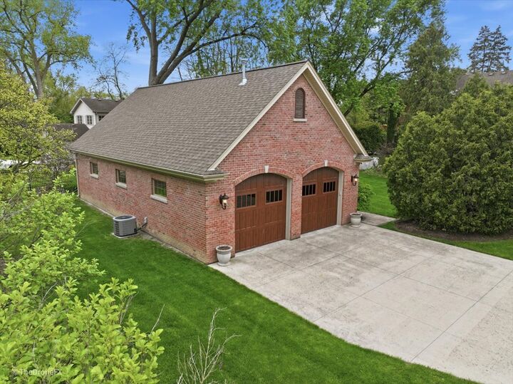 Property Photo: 540 N Columbine Avenue IL 60148