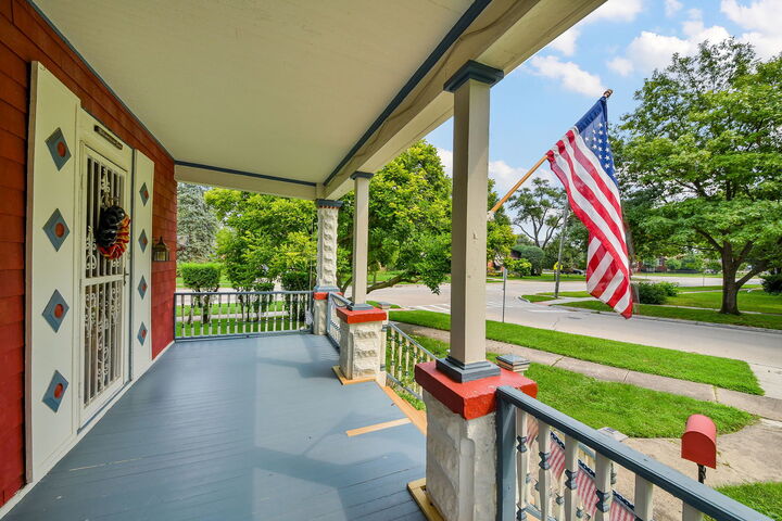 Property Photo:  3502 Rosemear Avenue  IL 60513 