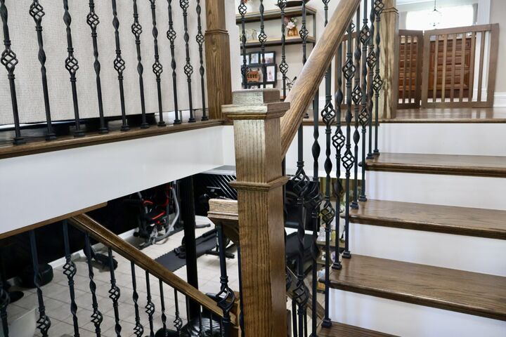 Property Photo:  518 N Plamondon Drive  IL 60101 
