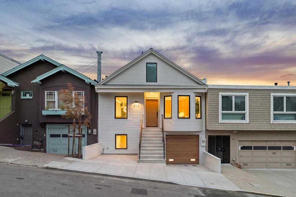 Property Photo:  553 Laidley Street  CA 94131 