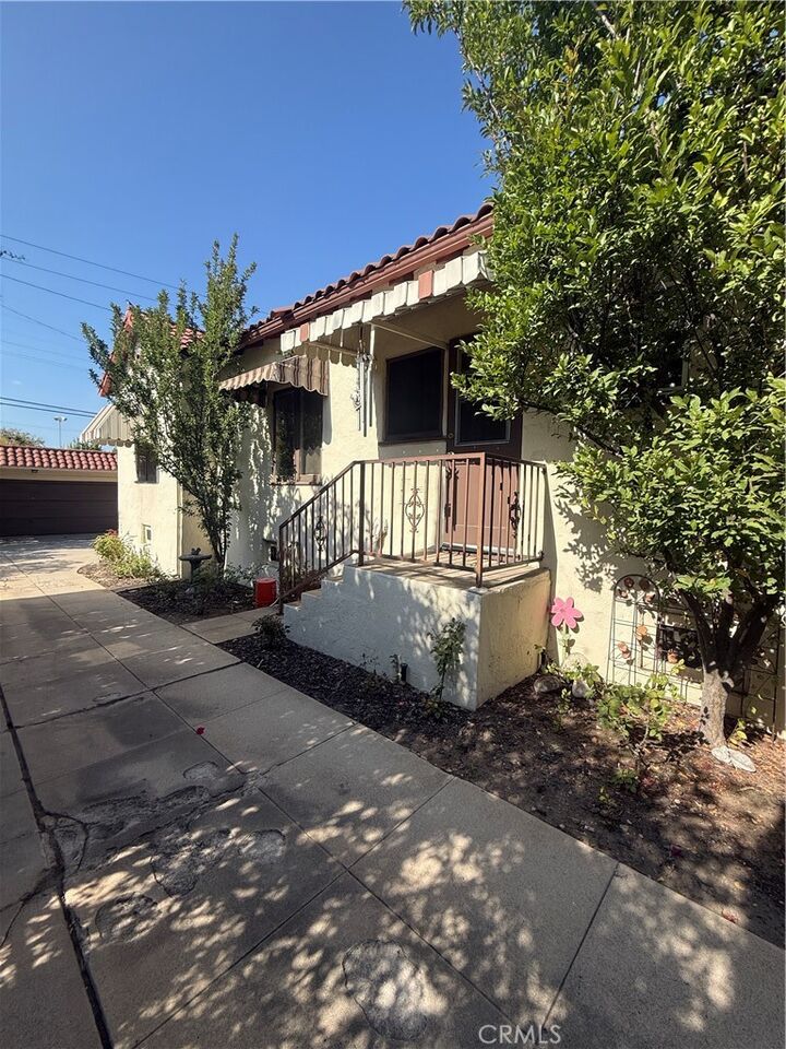 Property Photo: 1968 E Washington Boulevard CA 91104