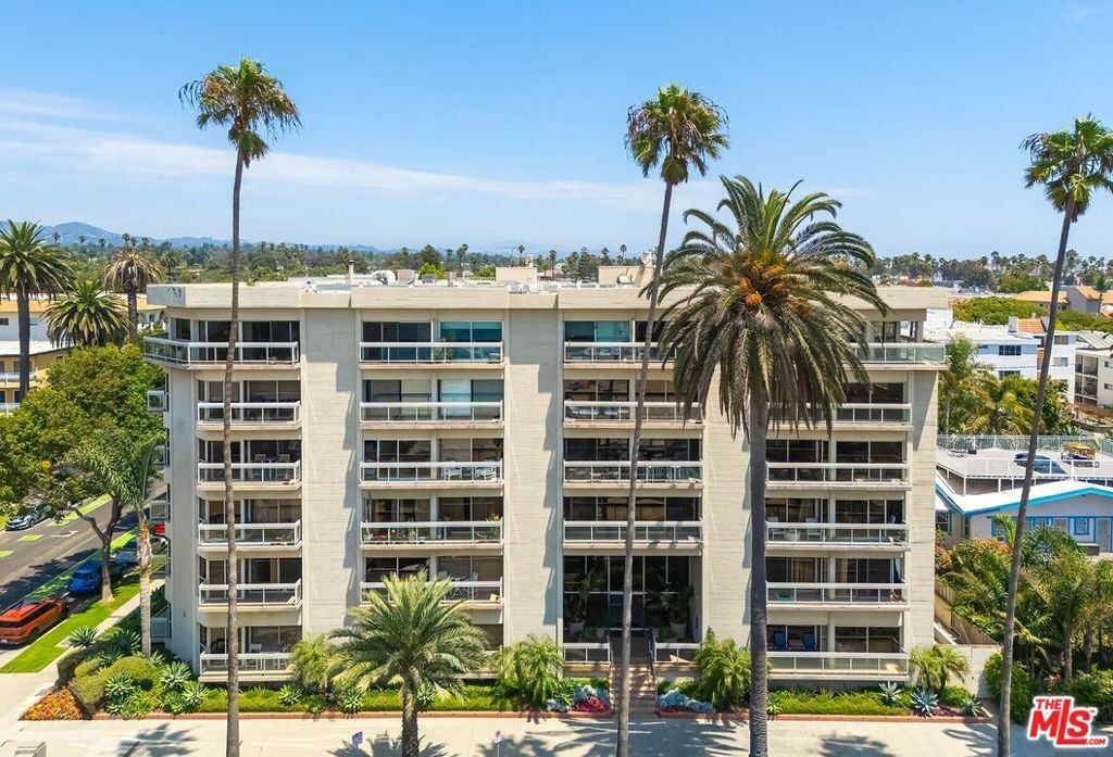 Property Photo: 801 Ocean Avenue 206 CA 90403
