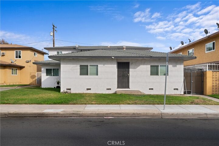 Property Photo:  1110 N East  CA 92805 