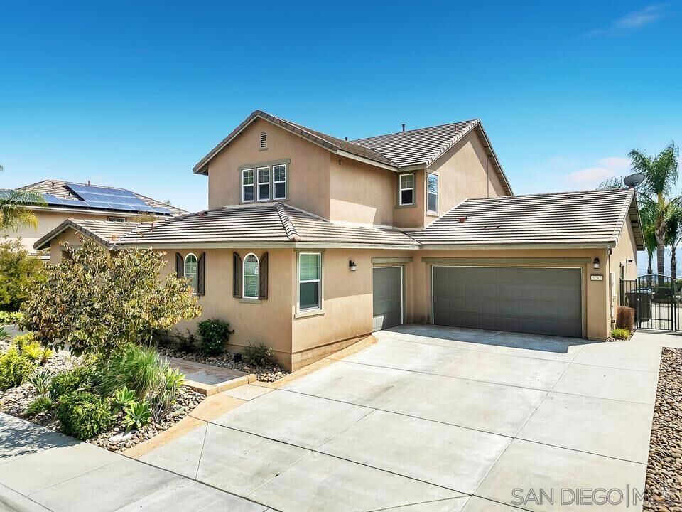 Property Photo:  5282 Bella Vista St  CA 92071 