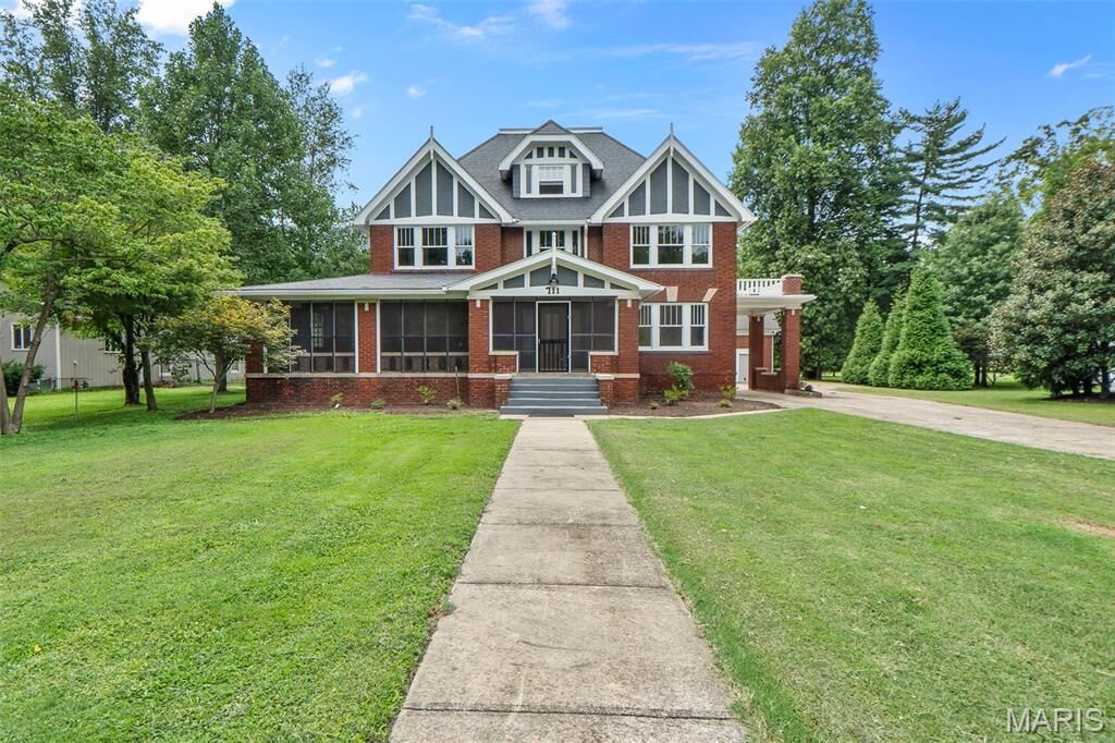 Property Photo: 711 N Kingshighway Street MO 63801