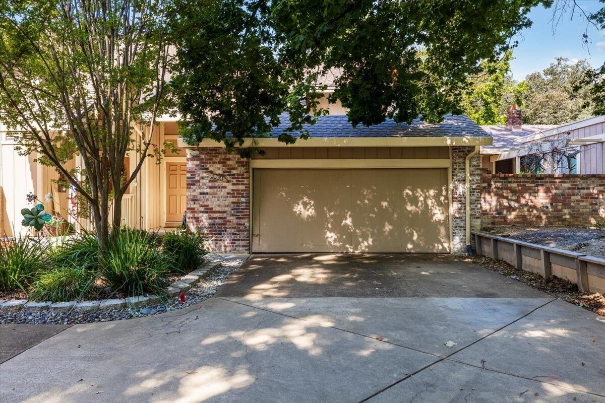 Property Photo:  6904 Toluca Lane  CA 95621 