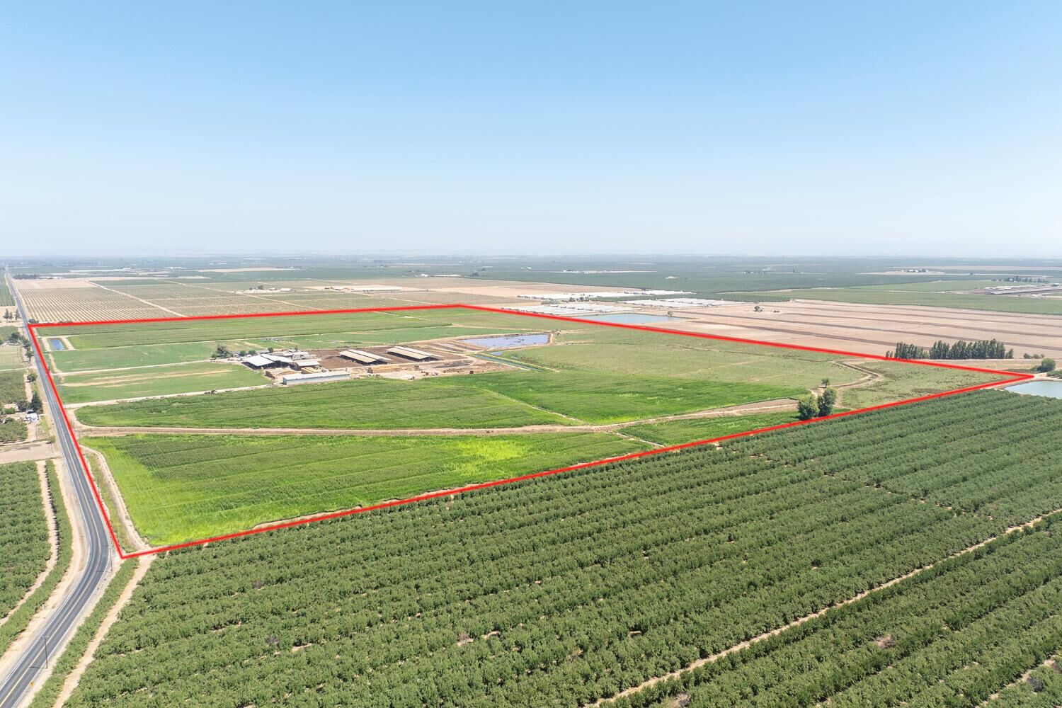 Property Photo: 5712 N Hickman Road CA 95316