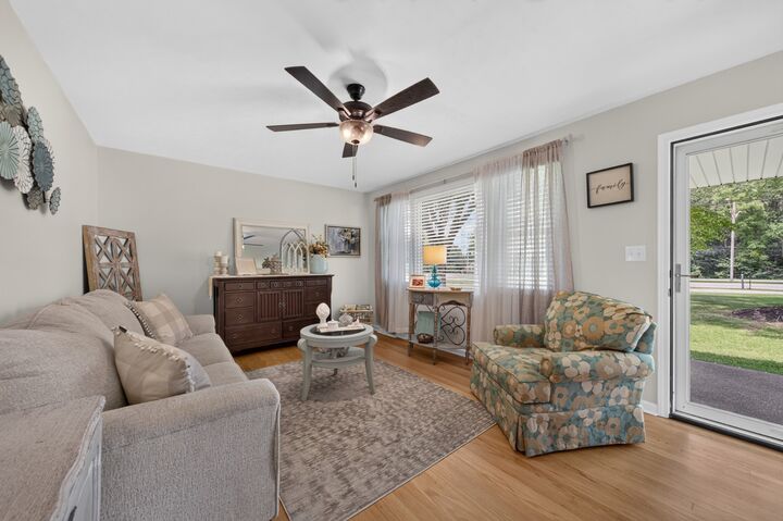 Property Photo: 2015 Highway 70 W TN 37055
