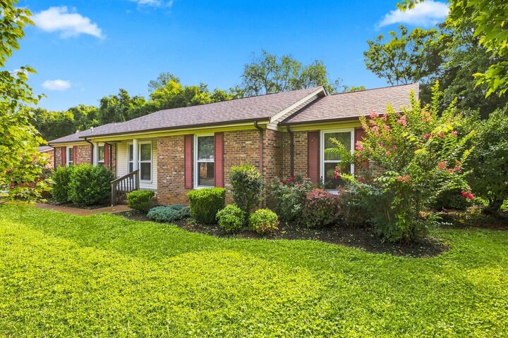 Property Photo: 2310 Tinnell Ct TN 37129