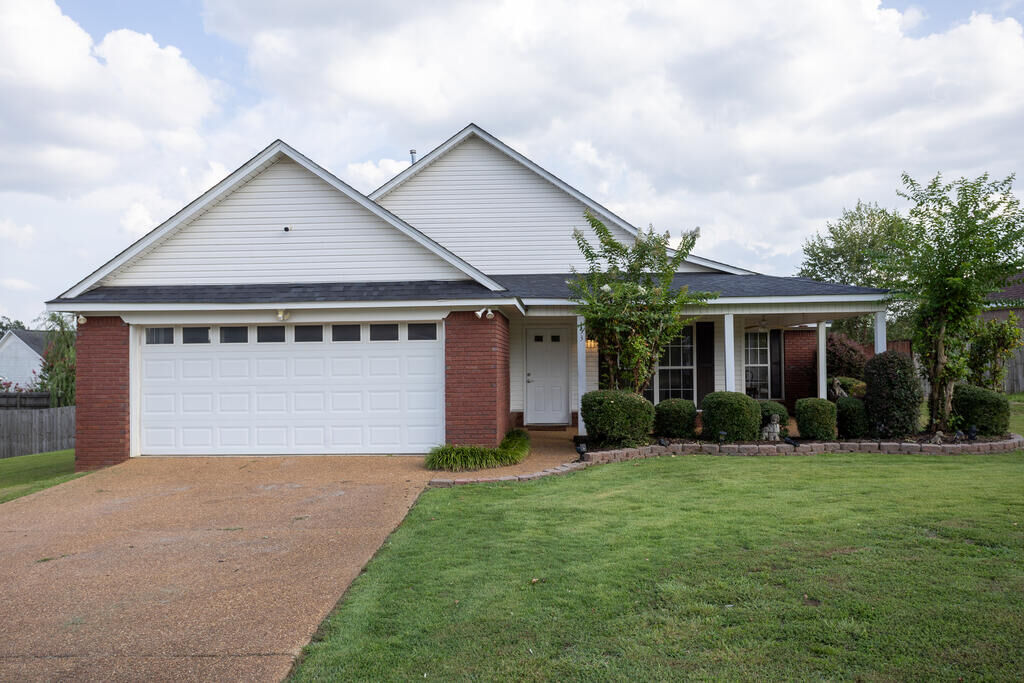 Property Photo:  153 Garden Terrace Dr  MS 38655 