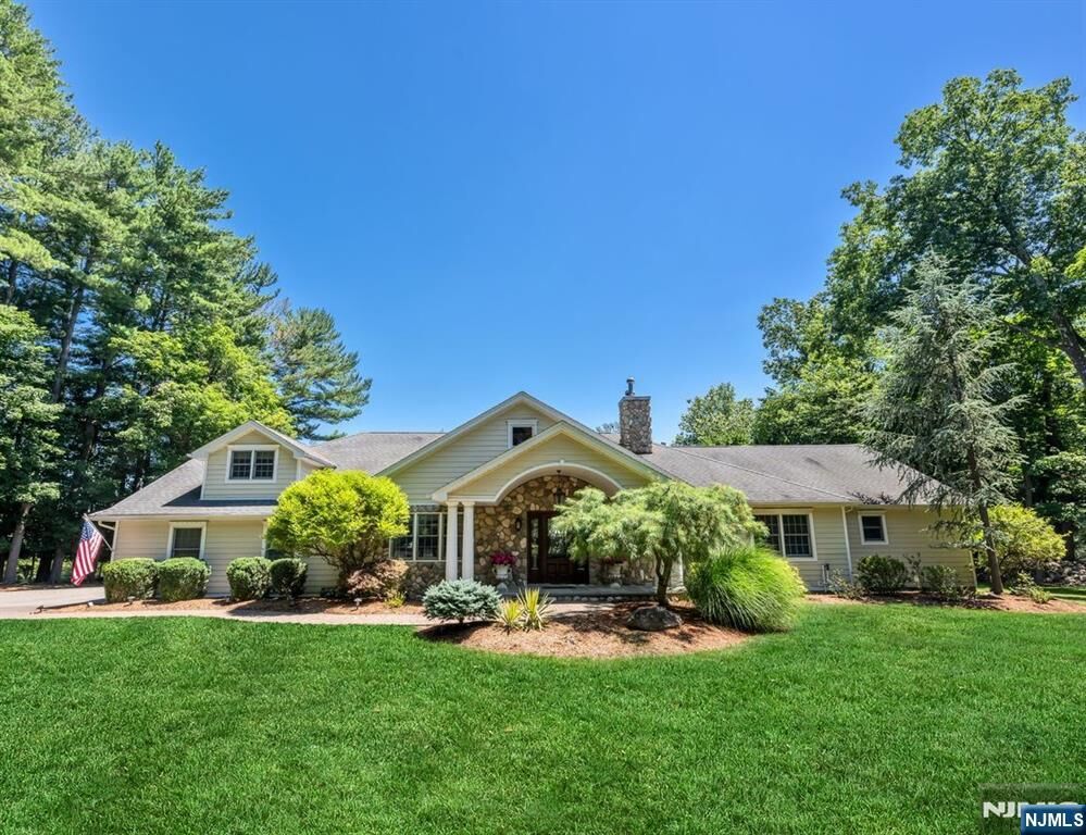 Property Photo: 330 Airmount Avenue NJ 07446