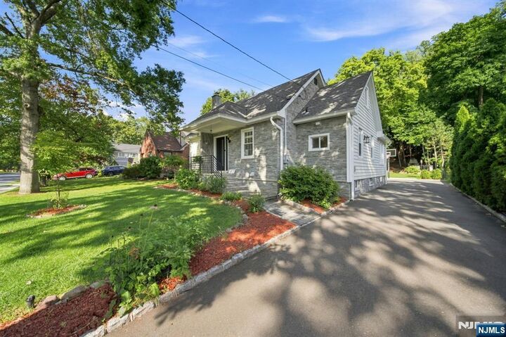 Property Photo:  40 Dean Drive  NJ 07670 
