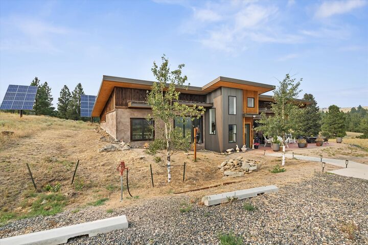 Property Photo:  6445/6455 St Louis Gulch Drive  MT 59602 
