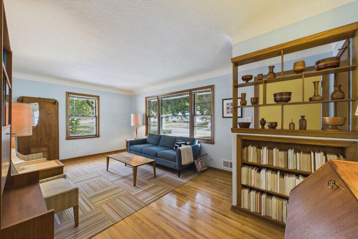 Property Photo:  1731 Galtier Street  MN 55113 