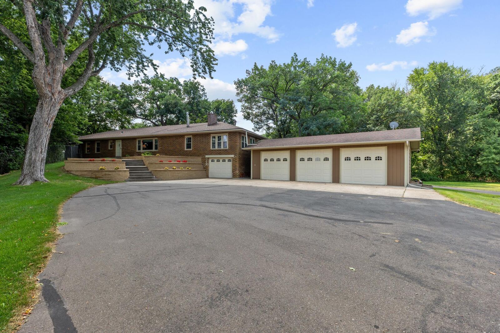 Property Photo:  10496 181st Avenue NW  MN 55330 