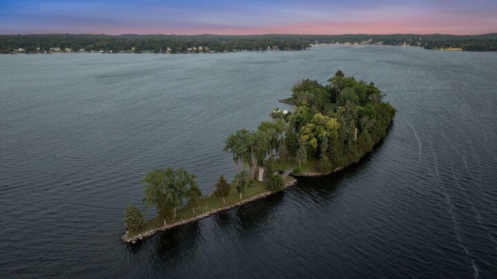 Property Photo: 1000 Gale Island MN 55331